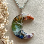 Naszyjnik Półksiężyc 7 Czakr w Żywicy