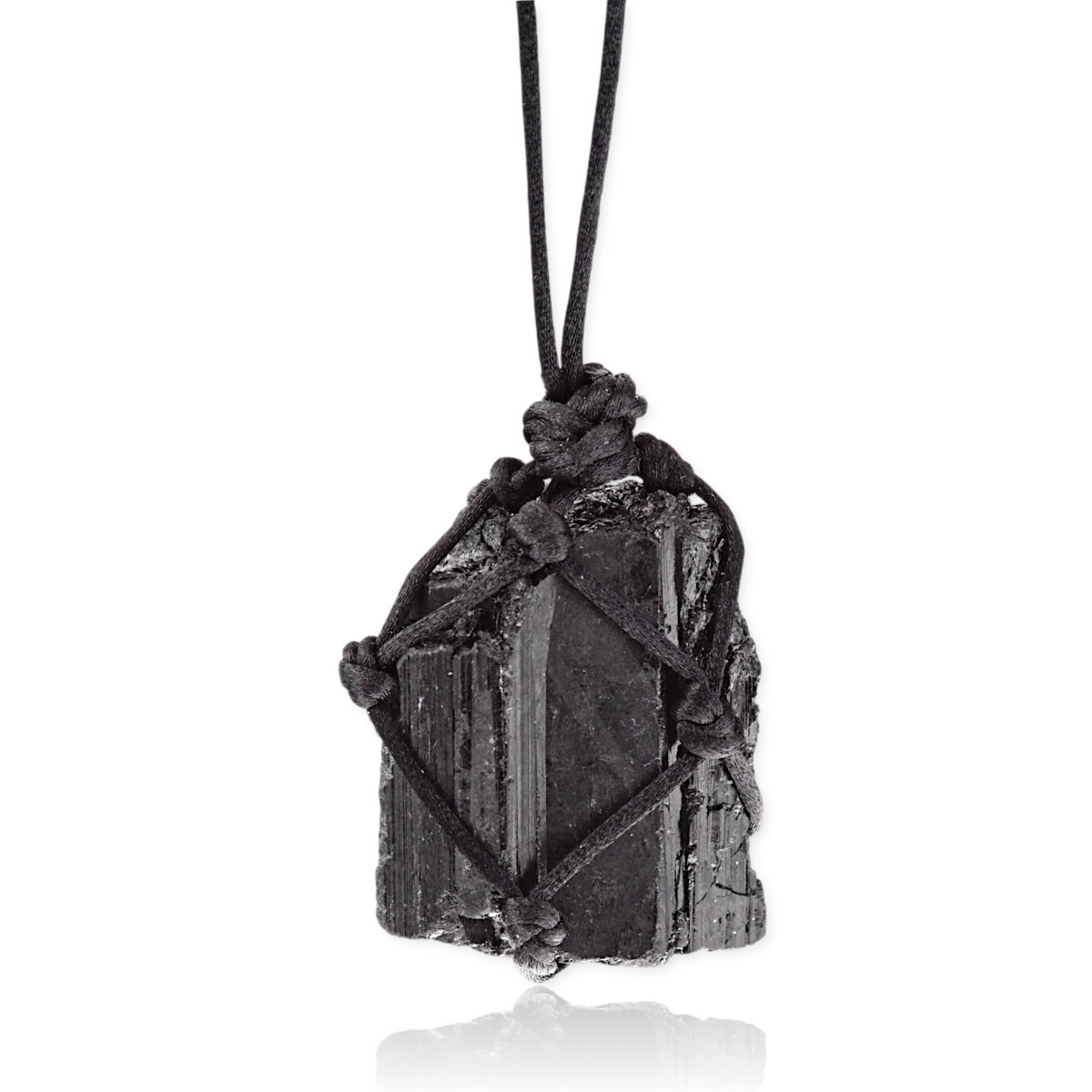 Czarny turmalin - surowa bryłka - naszyjnik Czarny turmalin - surowa bryłka - naszyjnik