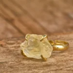 pierścionek cytryn - surowa bryłka