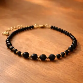 Delikatna Bransoletka z Czarnych Turmalinów